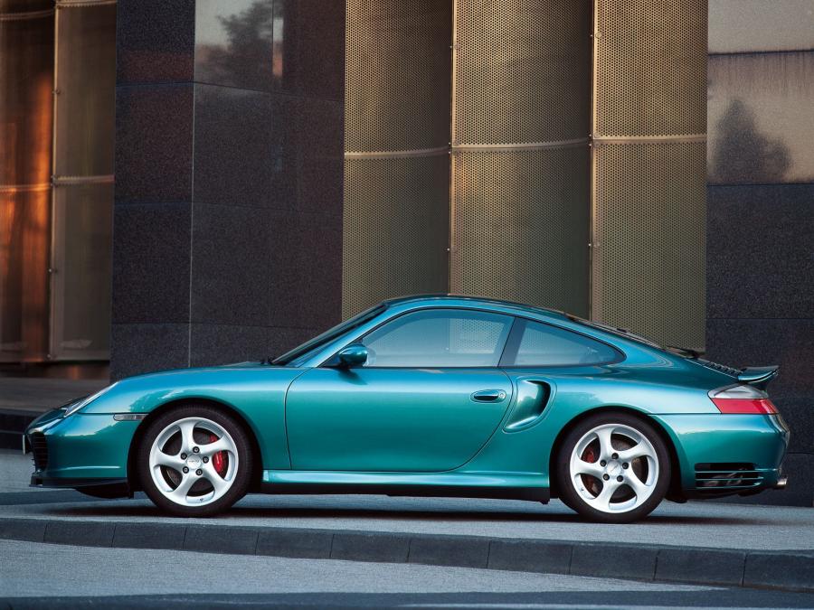  Porsche 911 Turbo 2000 года  (фото 2 из 2)